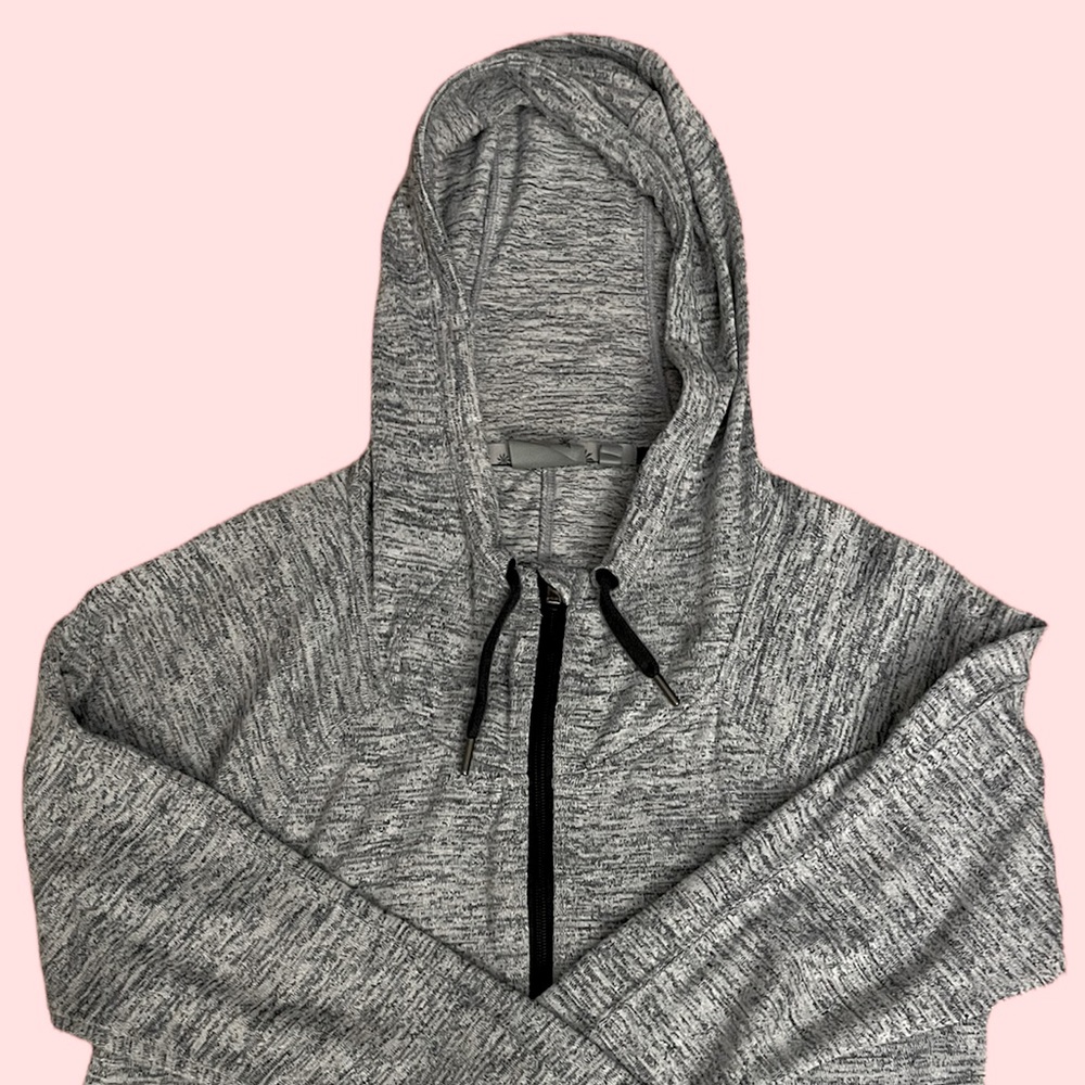 Althleta Athletic Workout Hoodie / Fashion Sports